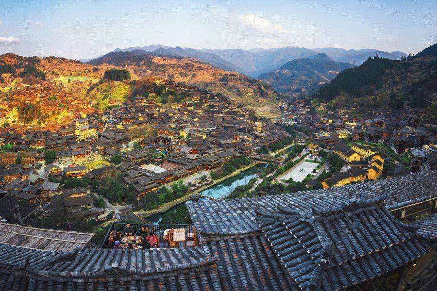 贵州盛邀，领导与朋友们共襄盛举